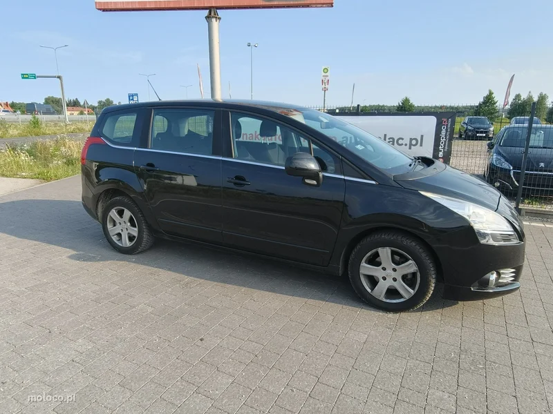 Peugeot 5008 6