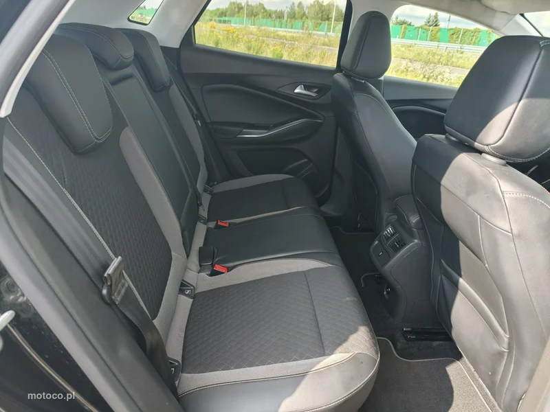 Opel Grandland X 16