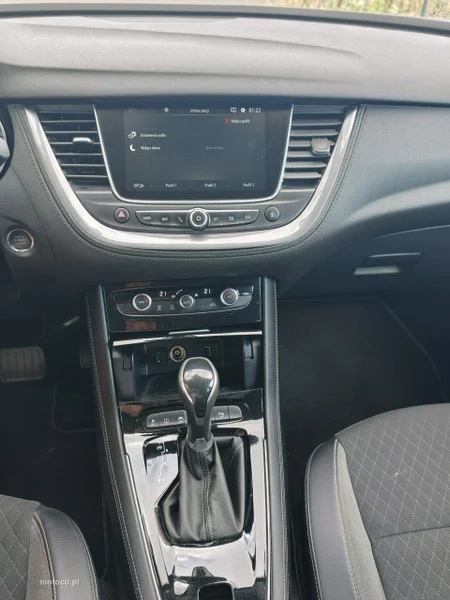 Opel Grandland X 32