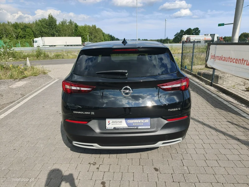 Opel Grandland X 9