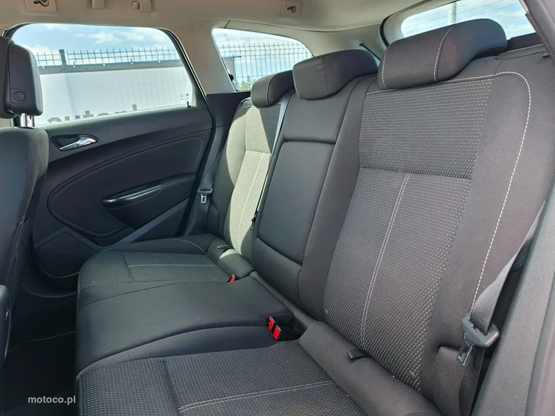 Opel Astra Sports Tourer 18