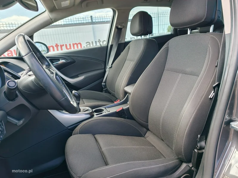 Opel Astra Sports Tourer 26
