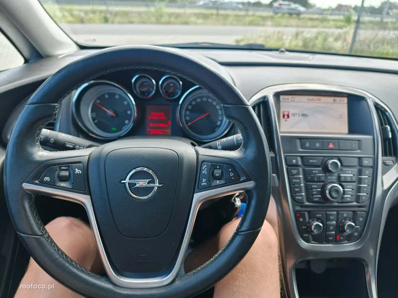 Opel Astra Sports Tourer 29