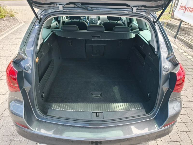 Opel Astra Sports Tourer 9