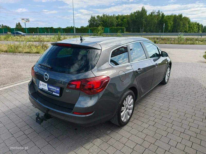 Opel Astra Sports Tourer 10
