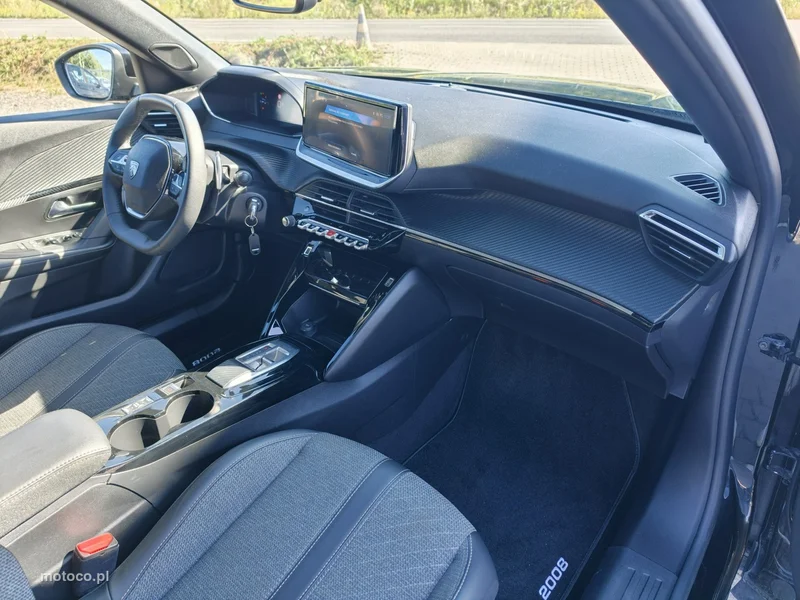 Peugeot 2008 23