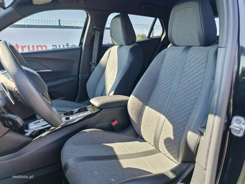 Peugeot 2008 25