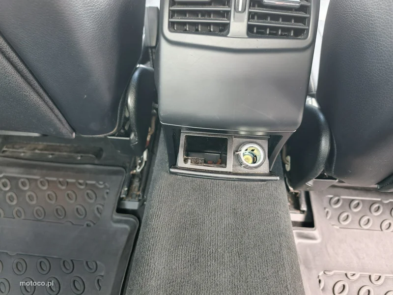 Mercedes-Benz Klasa E W212 E 220 15