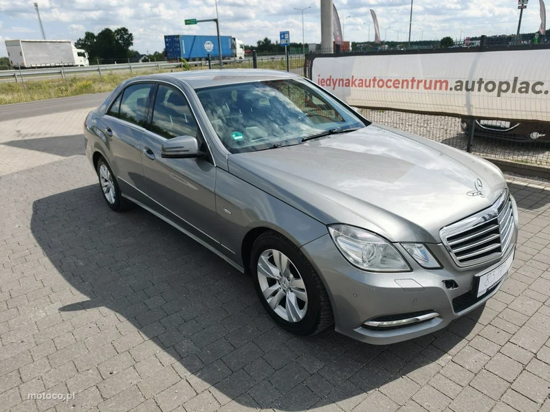 Mercedes-Benz Klasa E W212 E 220 5