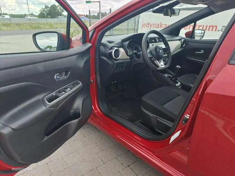 Nissan Micra 24