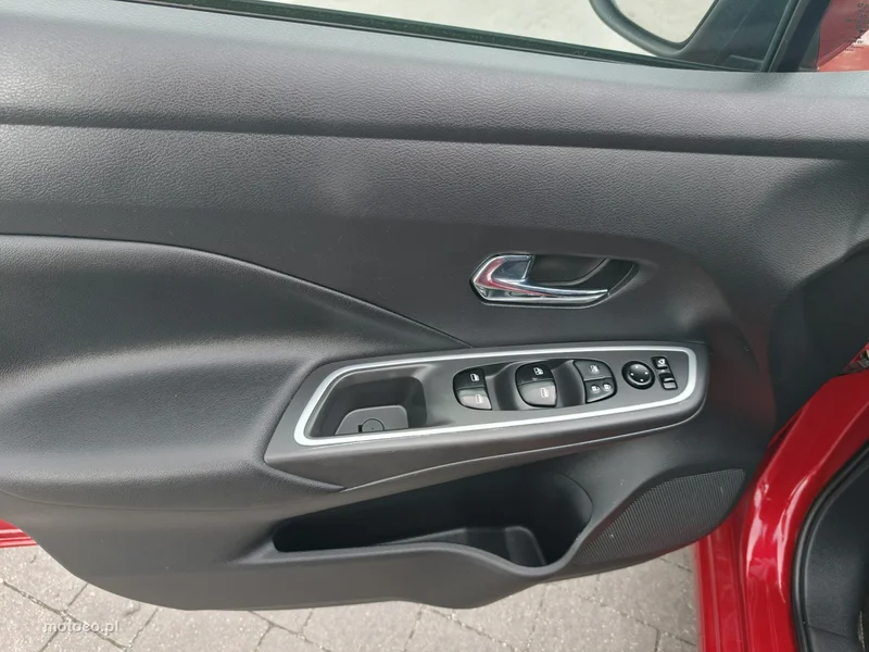 Nissan Micra 25