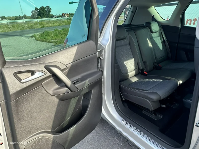 Opel Meriva B 13