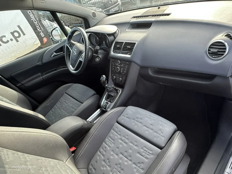 Opel Meriva B 14
