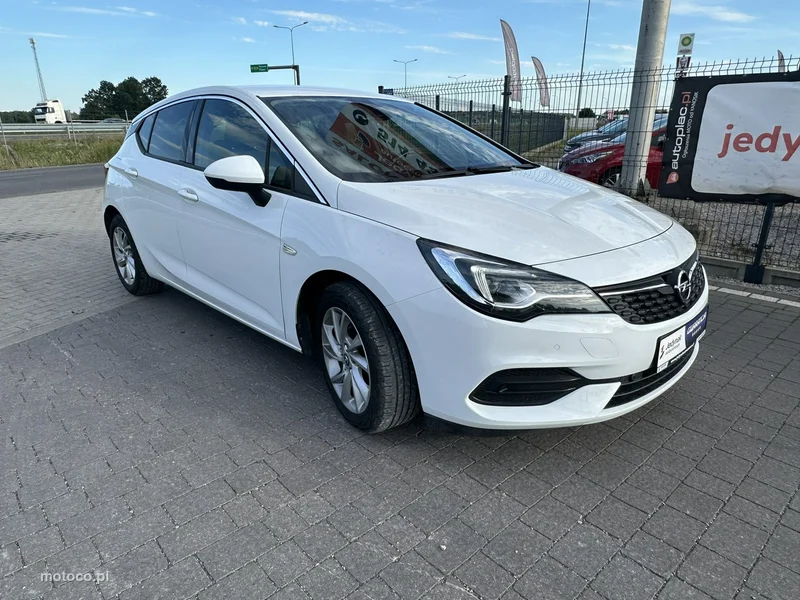 Opel Astra L 3
