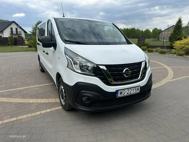 Nissan NV300 2