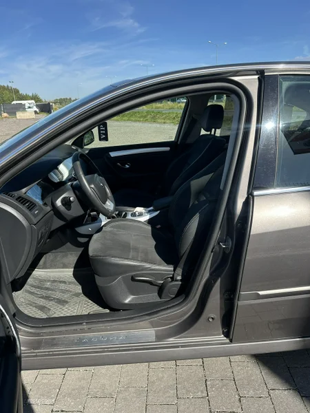 Renault Laguna III 9