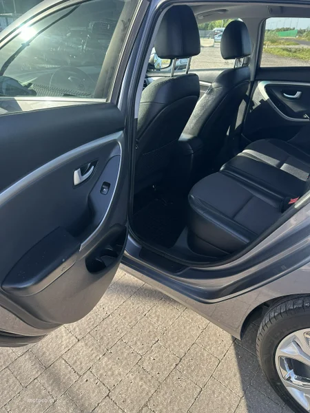 Hyundai i30 11