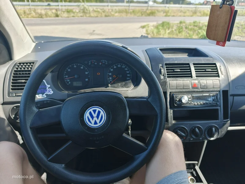 Volkswagen Polo IV 9N 29