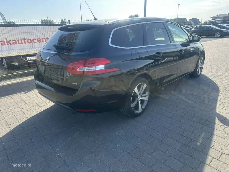 Peugeot 308 5
