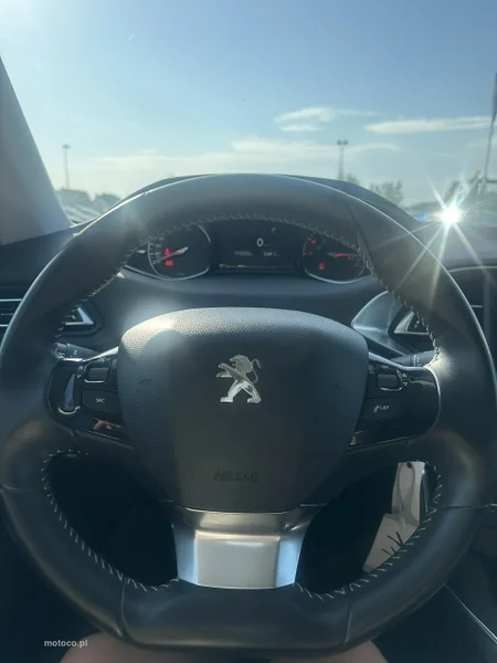 Peugeot 308 7