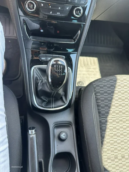 Opel Astra K 27