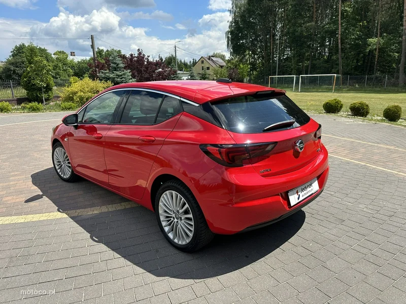 Opel Astra K 8