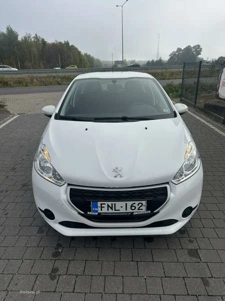 Peugeot 208 14