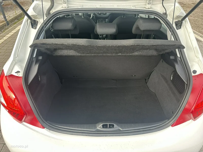 Peugeot 208 21