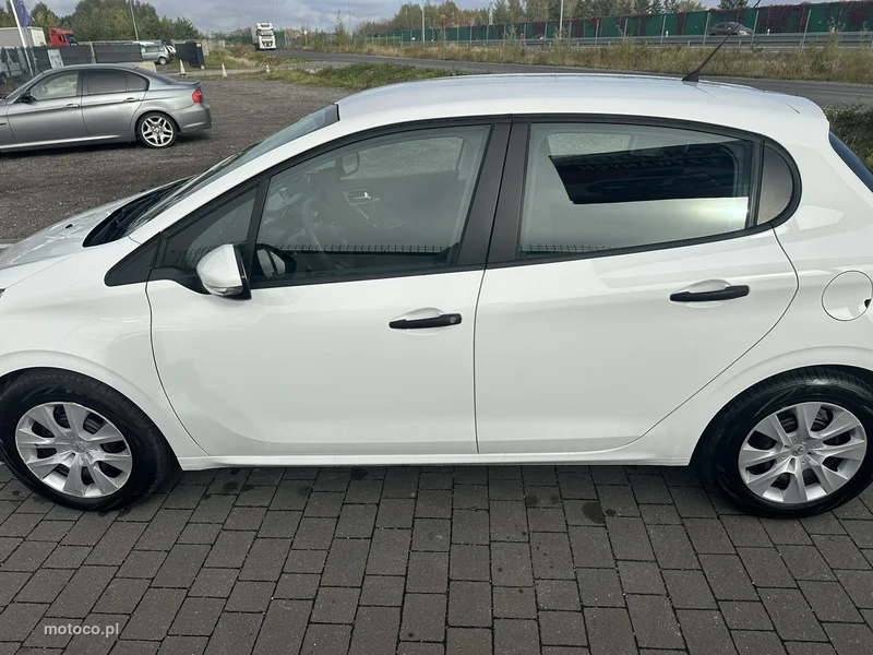 Peugeot 208 29