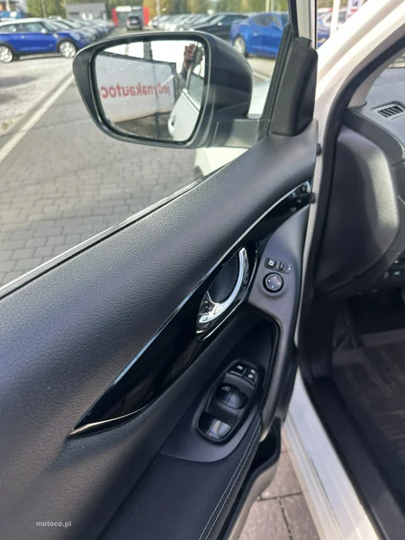Nissan Qashqai 12