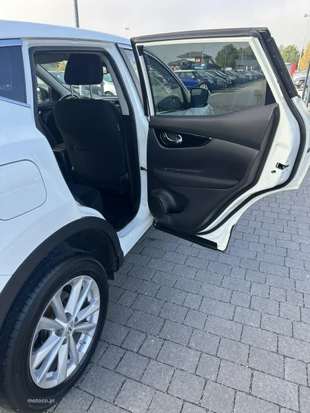 Nissan Qashqai 25