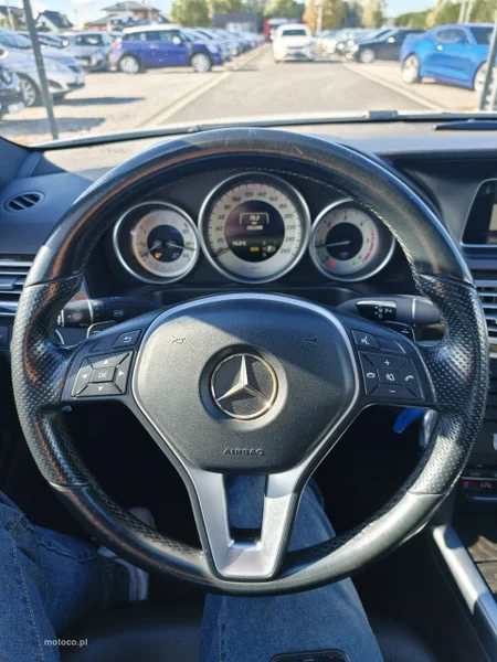Mercedes-Benz Klasa E W212 E 220 18