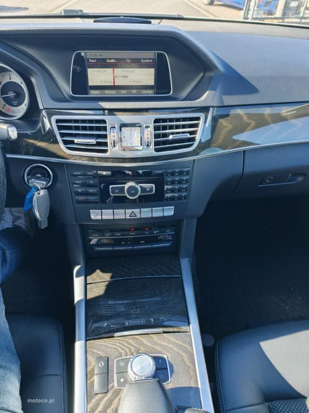 Mercedes-Benz Klasa E W212 E 220 19
