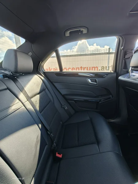 Mercedes-Benz Klasa E W212 E 220 31