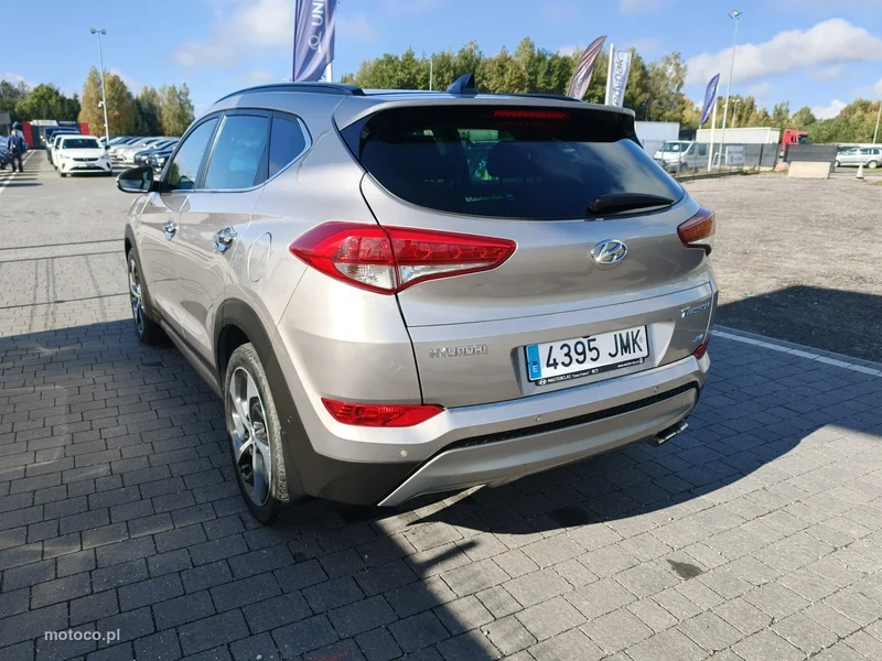 Hyundai TUCSON 13