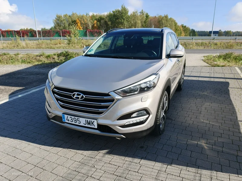 Hyundai TUCSON 4
