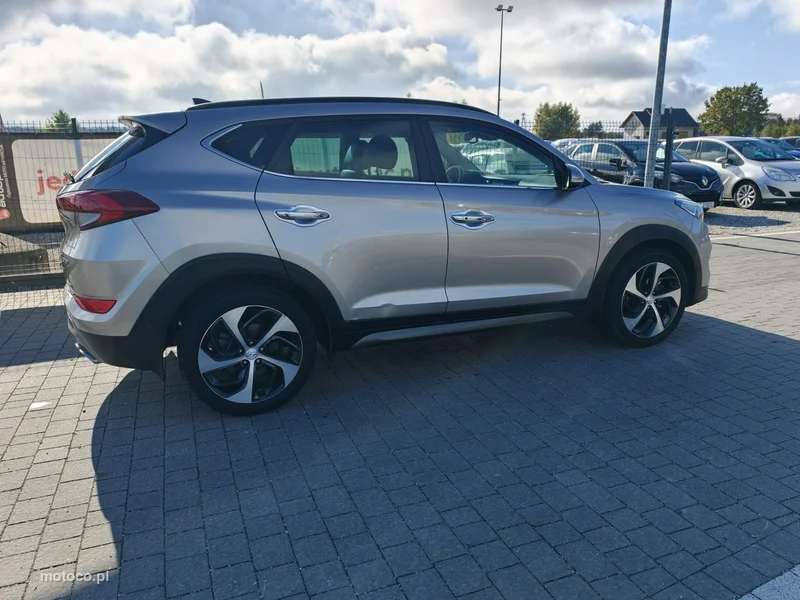Hyundai TUCSON 8