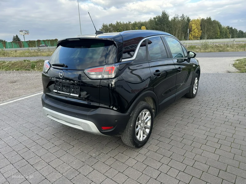 Opel Crossland I 14