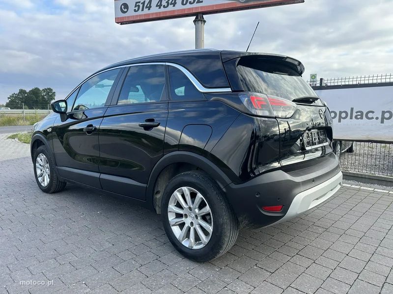 Opel Crossland I 19