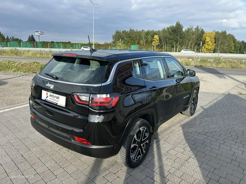 Jeep Compass 11