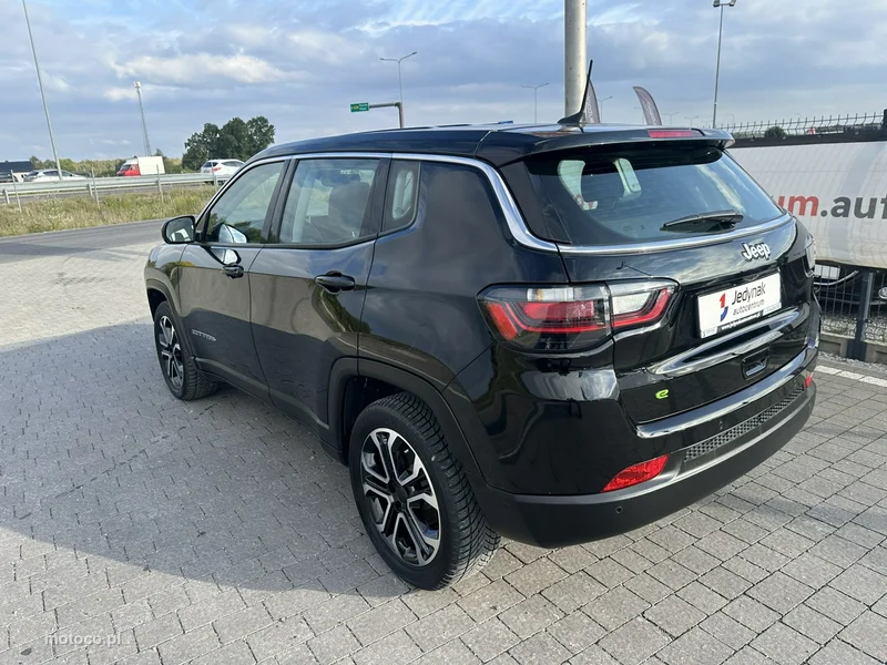 Jeep Compass 14