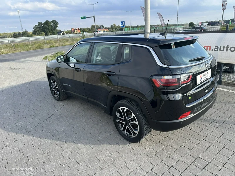 Jeep Compass 15