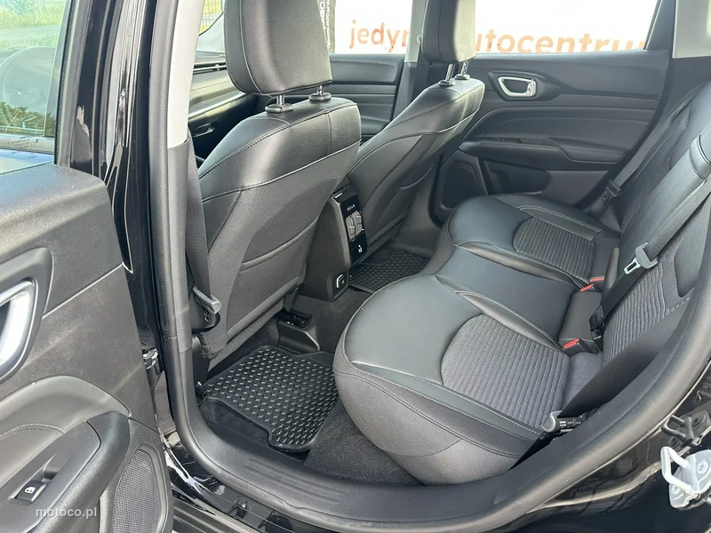 Jeep Compass 23