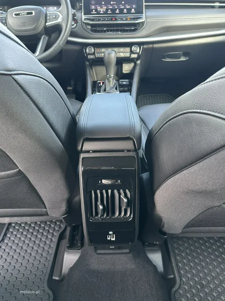 Jeep Compass 26