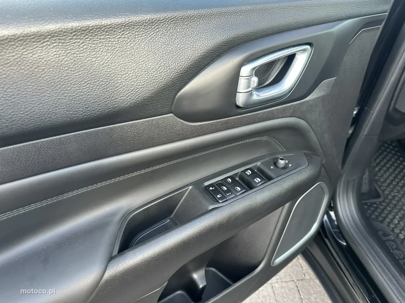 Jeep Compass 29