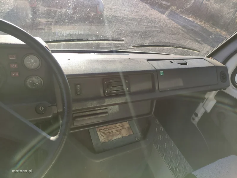 Mercedes 308D 10