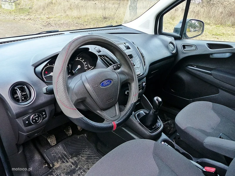 Ford Transit Courier 20