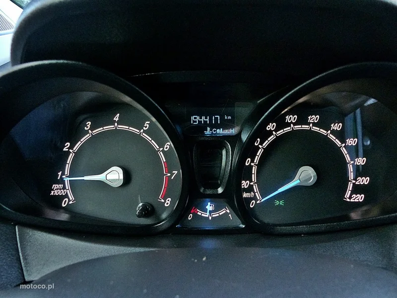 Ford Transit Courier 27