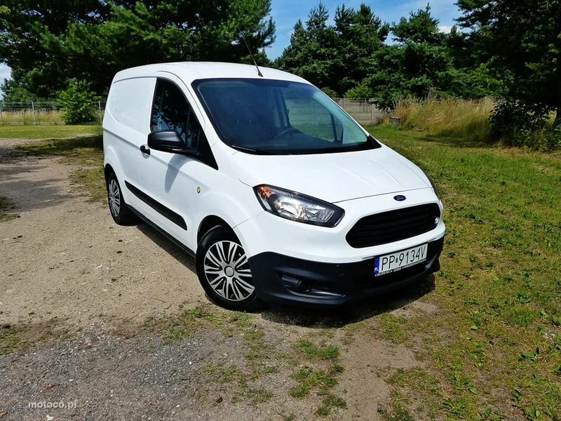 Ford Transit Courier 4
