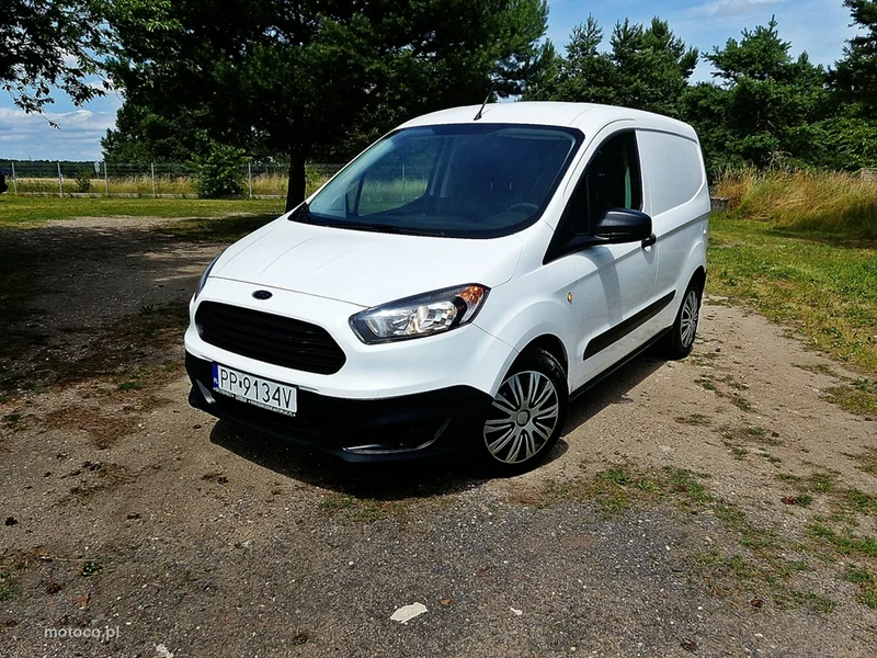 Ford Transit Courier 38